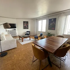 Magnifique , Paris France